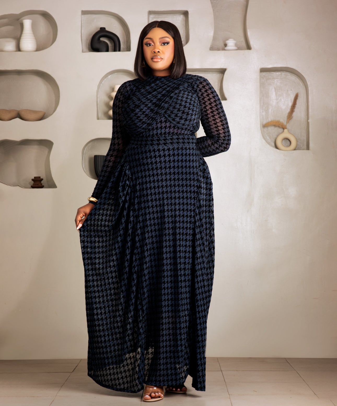 Nuella diva set in Navy blue and black.