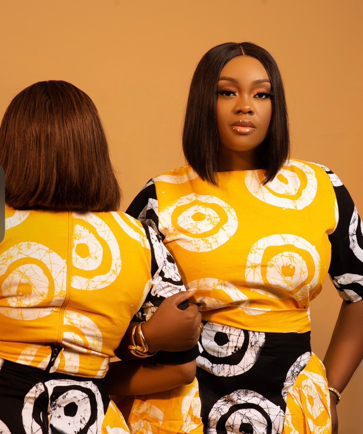 Ava in Yellow and Navy