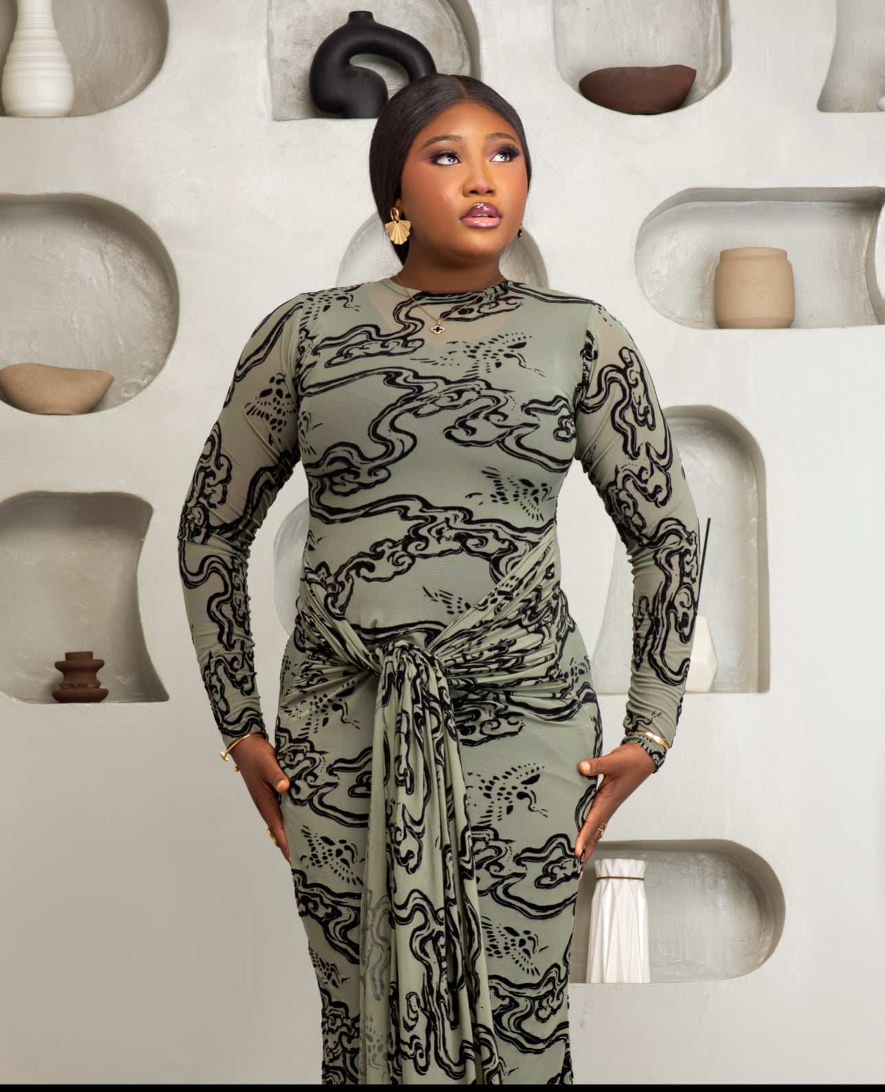 Nuella fitted dress in Olive green and Black